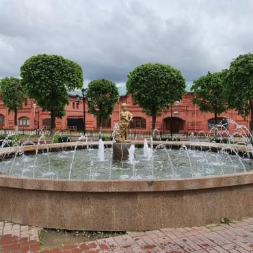 Фонтан Девочка-грибница